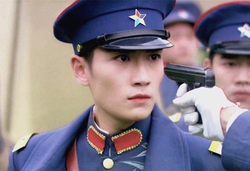 午夜精品小视频网站在线观看海报