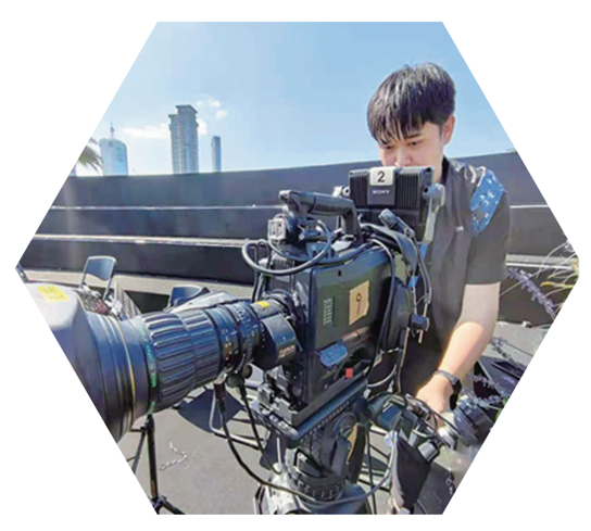 +火 影 忍 者 同 人 本 子 在 线 它们无关乎世界的本线存亡海报