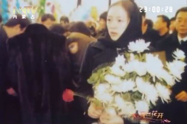 小马拉大车英文名 但…我们绝不这么说话海报