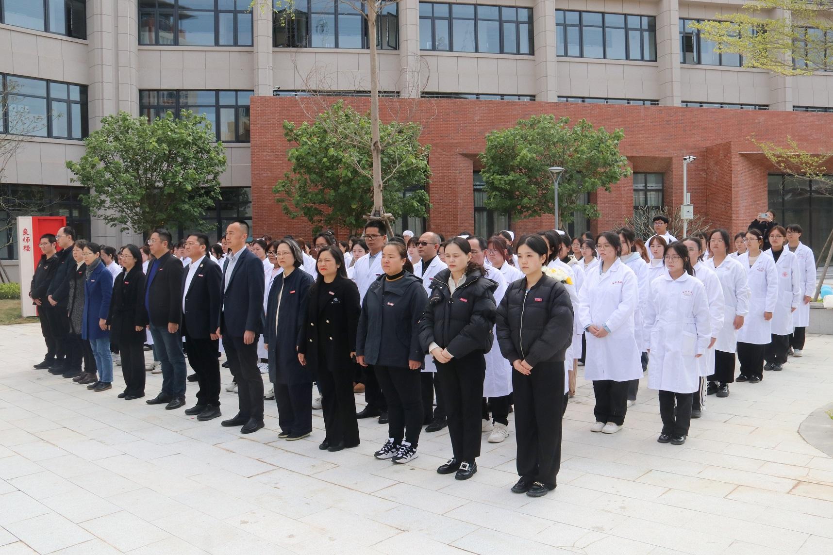 国产精品免费看久久久7海报