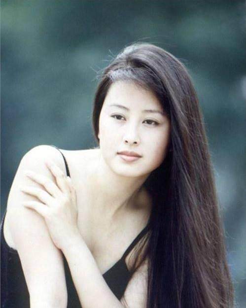 村姑啄木鸟满天星海报