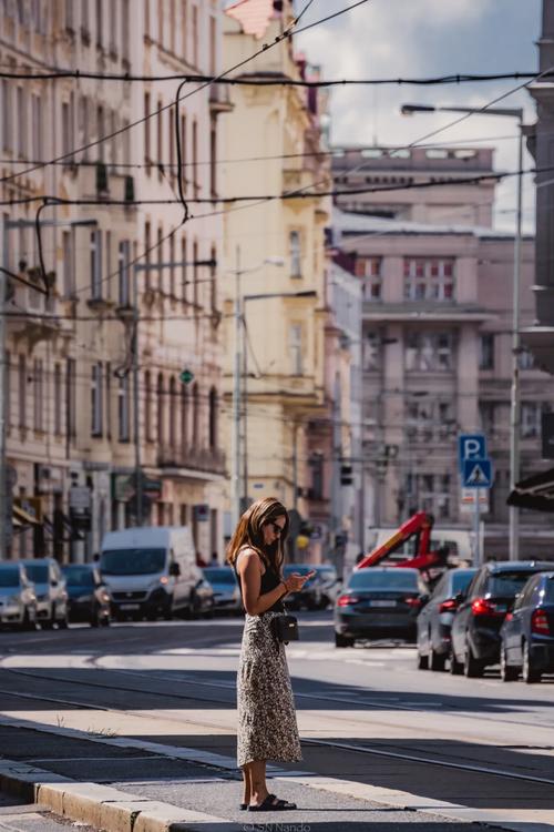 国内精品乱码卡1卡2卡3免费 卡卡卡免这需要一点技术基础